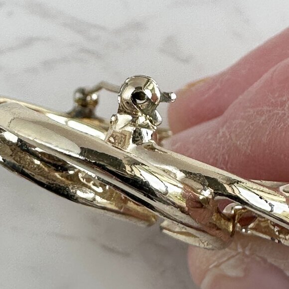 Sarah Coventry Signed Gold-Tone Swirl Brooch Pin 2" - Picture 5 of 9